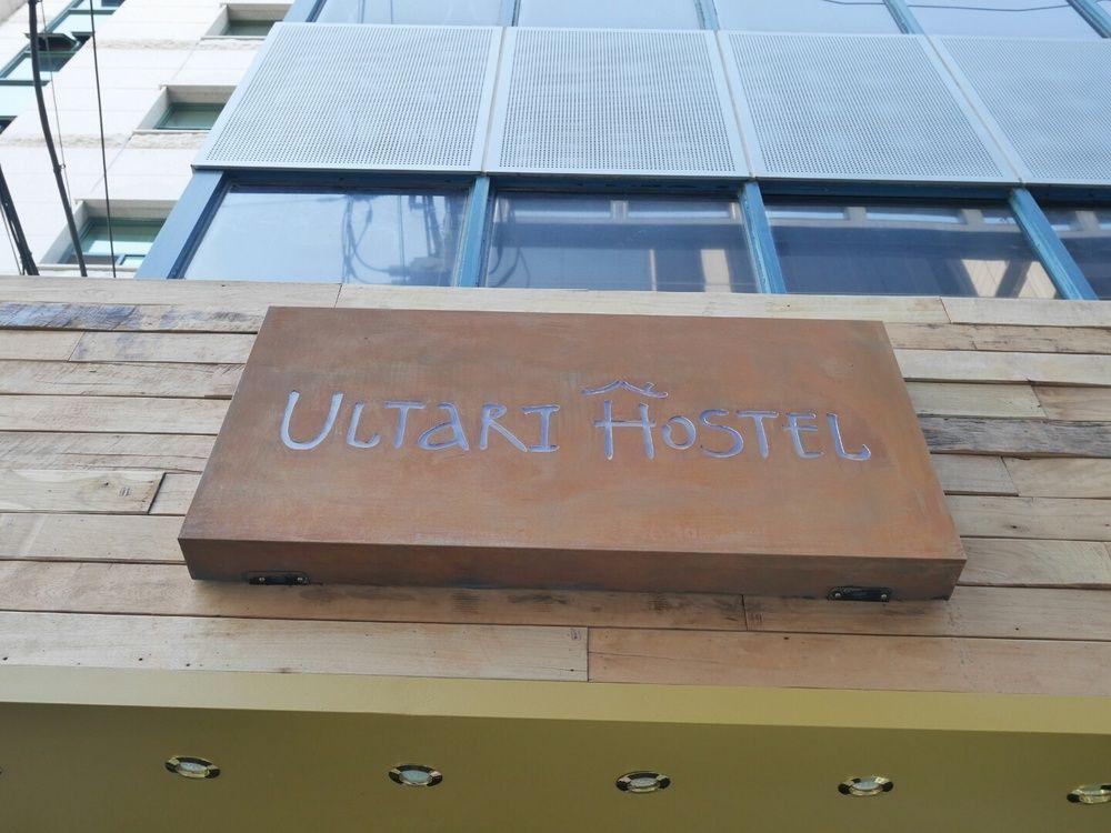 Sinchon Sisters Hostel Seoul Exterior photo